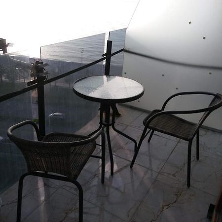 באטומי Apartment On The Back Sea מראה חיצוני תמונה