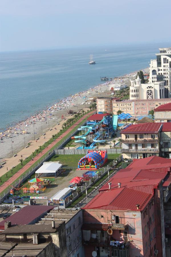 באטומי Apartment On The Back Sea מראה חיצוני תמונה