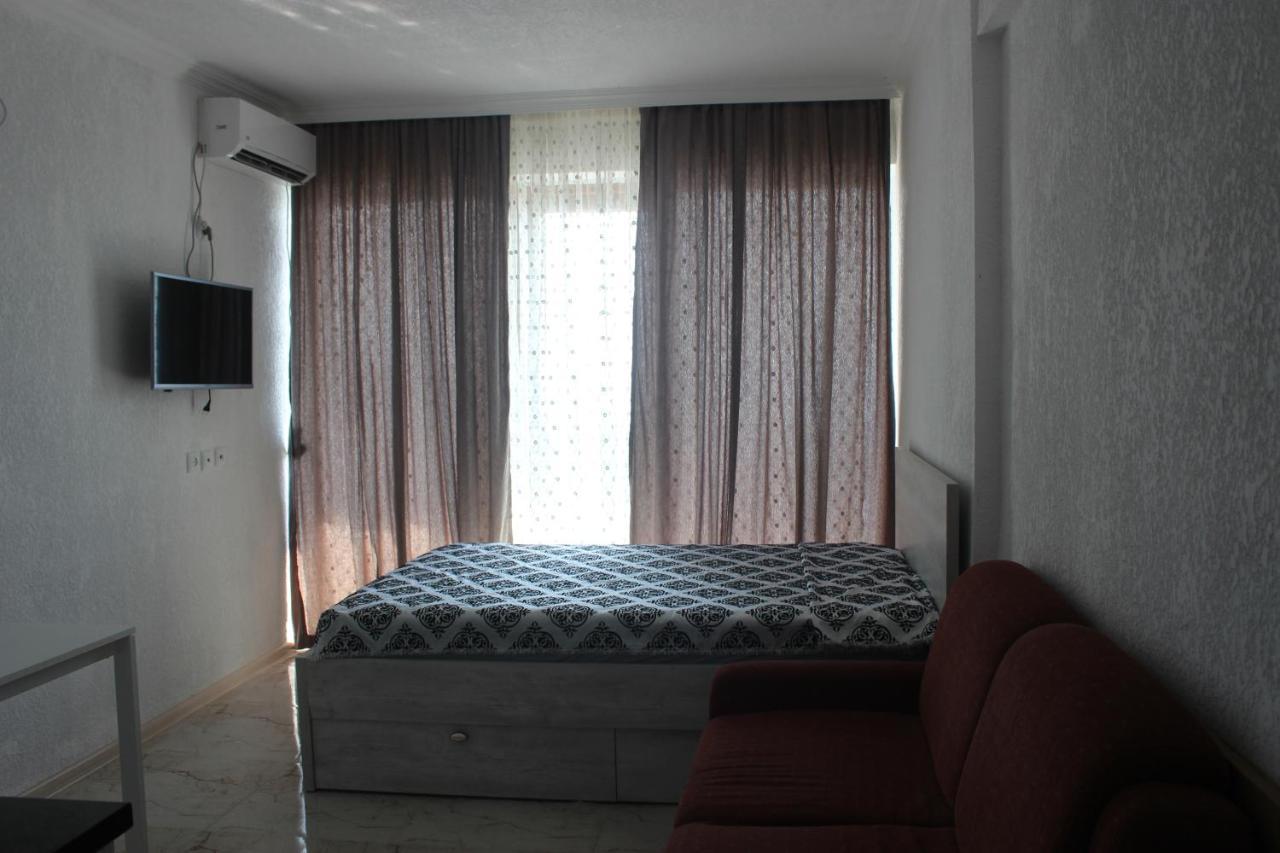 באטומי Apartment On The Back Sea מראה חיצוני תמונה