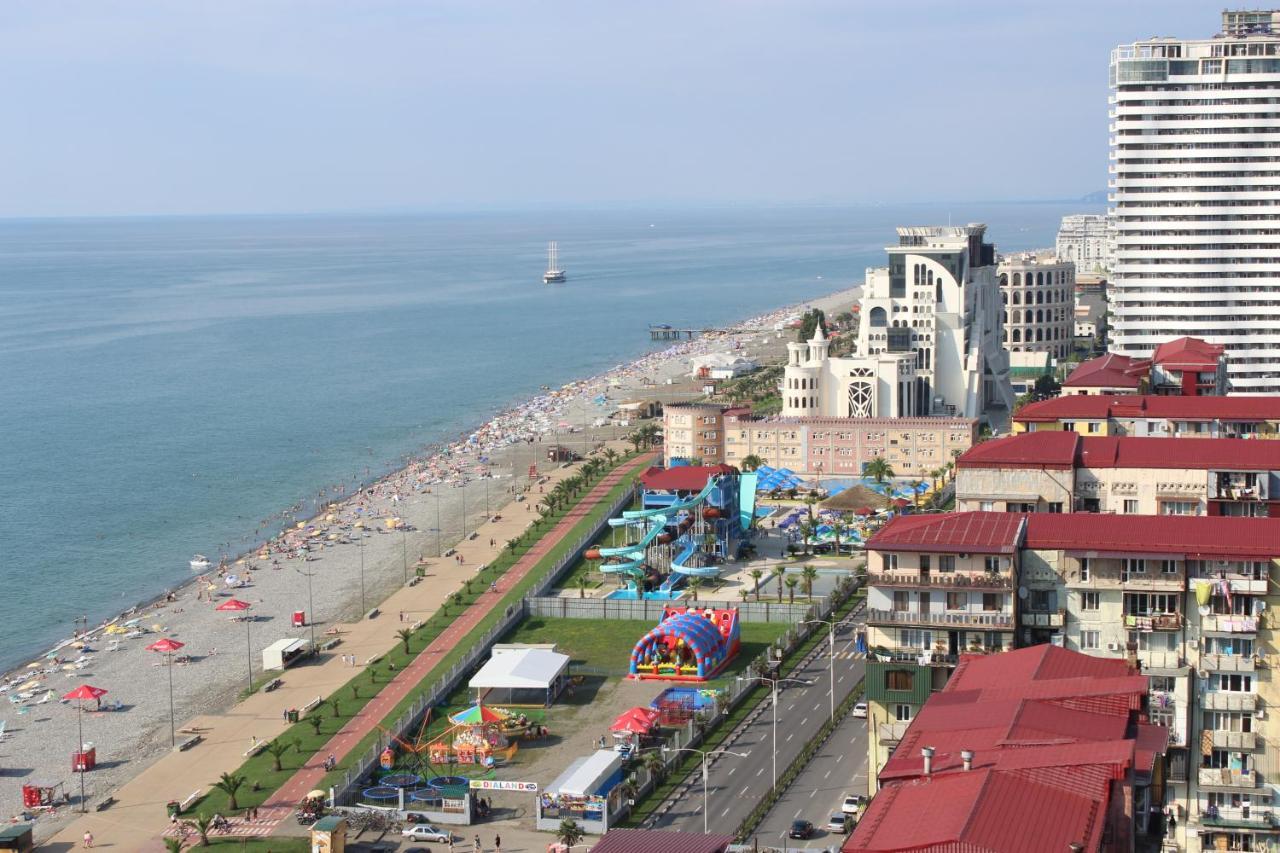 באטומי Apartment On The Back Sea מראה חיצוני תמונה